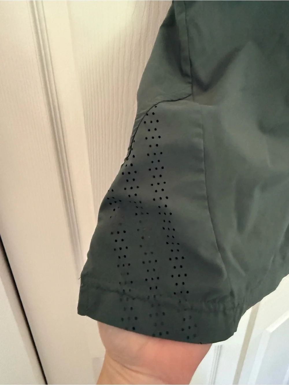 Adidas Men's Olive Green Basketball Active Shorts Gym Shorts Green Black Large
